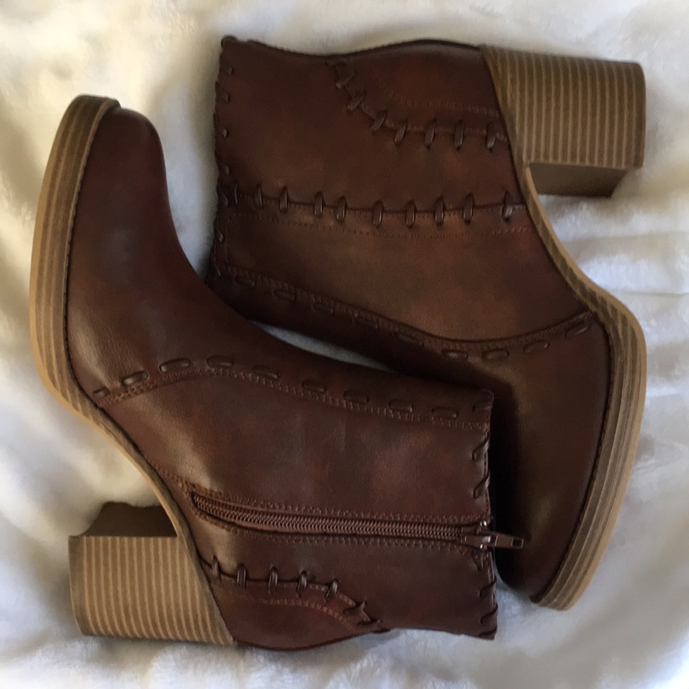 Women’s ankle boots